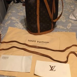 Bucket LV Bag